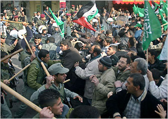 Clashes between Fatah and Hamas in West Bank town of Ramallah. <font size=-2>(Source: <i>New York Times</i>)</font>