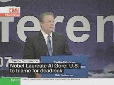 Al Gore speaking at Climate Change Conference <font face=Arial size=-2>(Source: CNN)</font>