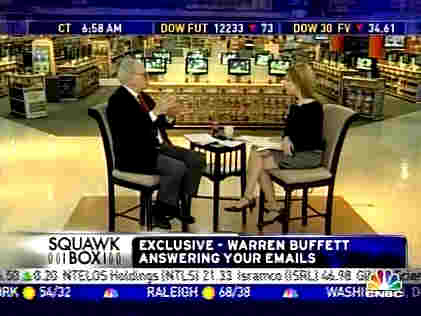 Warren Buffett being interviewed by CNBC anchor Becky Quick <font face=Arial size=-2>(Source: CNBC)</font>