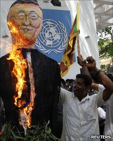 Ban Ki-Moon burns in effigy in Sri Lanka <font size=-2>(Source: BBC)</font>