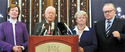 L-to-R: Mary Robinson, Jimmy Carter, Dr. Gro Brundtland and Martti Ahtisaari -- Carter and 'The Elders'