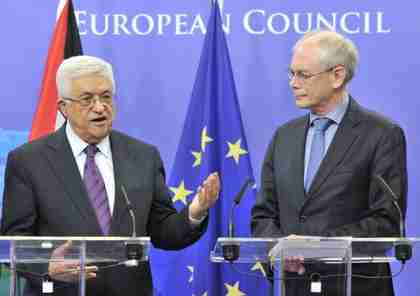 Abbas and EU Council president Herman Van Rompuy (AFP)