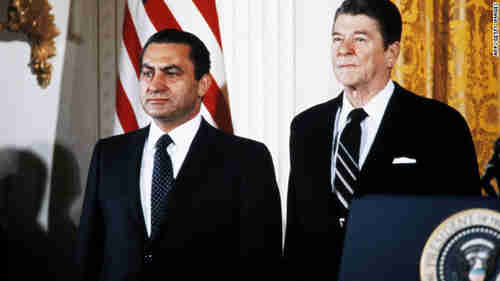 Hosni Mubarak and Ronald Reagan in the White House in 1982