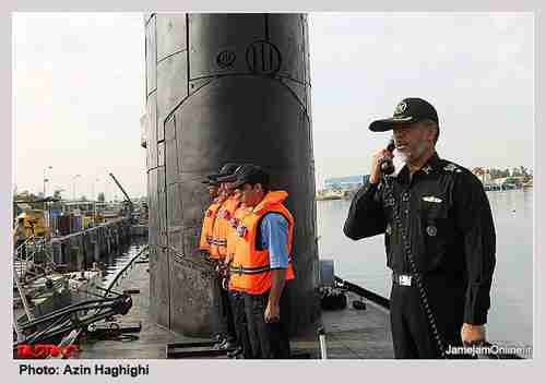 Iran's Navy Chief Rear Admiral Habibollah Sayyari orders the commencement of the exercises (Payvand)