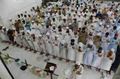 Funeral for Mohammad Omar at a mosque in Peshawar, Pakistan, on Friday (AP)