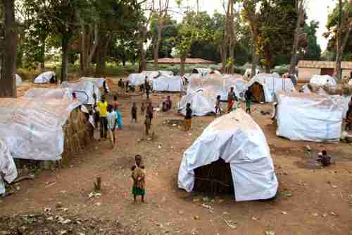 Displacement camp in Central African Republic for people fleeing their homes to escape violence (HRW)