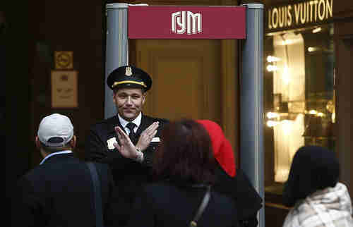 Moscow police block the entrance to Louis Vuitton after bomb scare (Reuters)