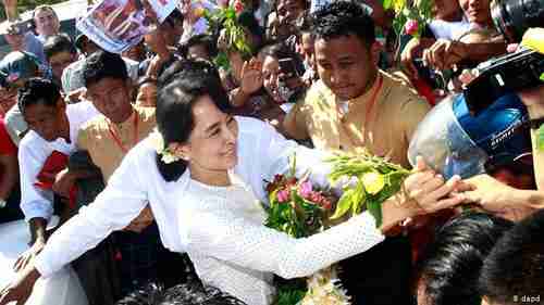 Nobel Peace Prize winner Aung San Suu Kyi in happier days, before she turned into Hitler