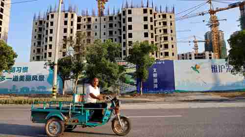 An unfinished Evergrande construction project in Taicang, China (Quartz)